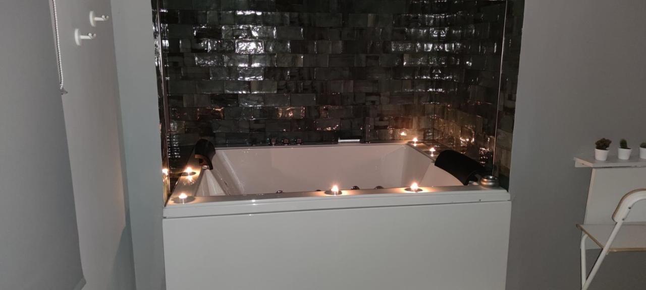 Latorre Jacuzzi Jerez Lägenhet Jerez de la Frontera Exteriör bild