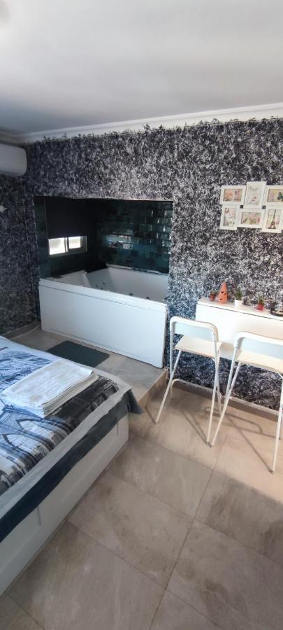 Latorre Jacuzzi Jerez Lägenhet Jerez de la Frontera Exteriör bild